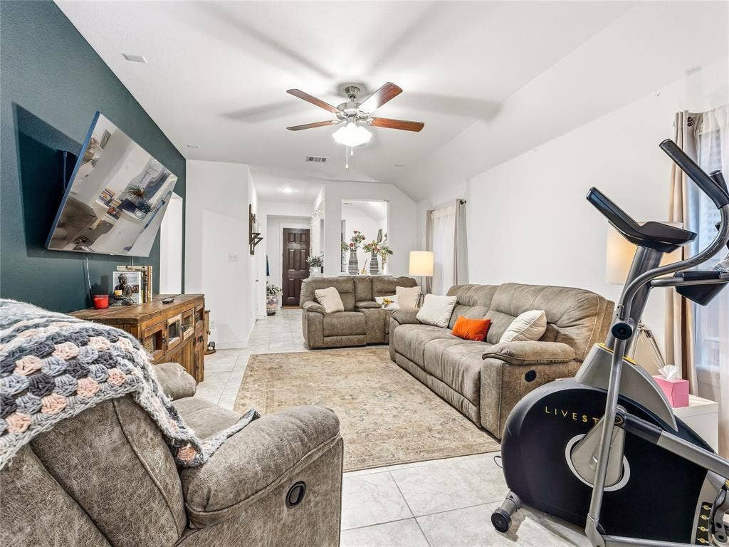 2403 Neff Lane, Forney, TX 75126 2403 Neff Lane, Forney, TX 75126