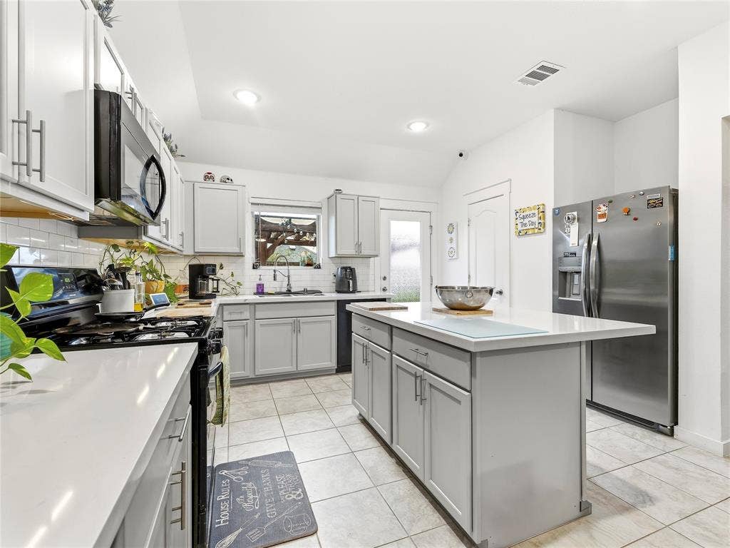 2403 Neff Lane, Forney, TX 75126 2403 Neff Lane, Forney, TX 75126