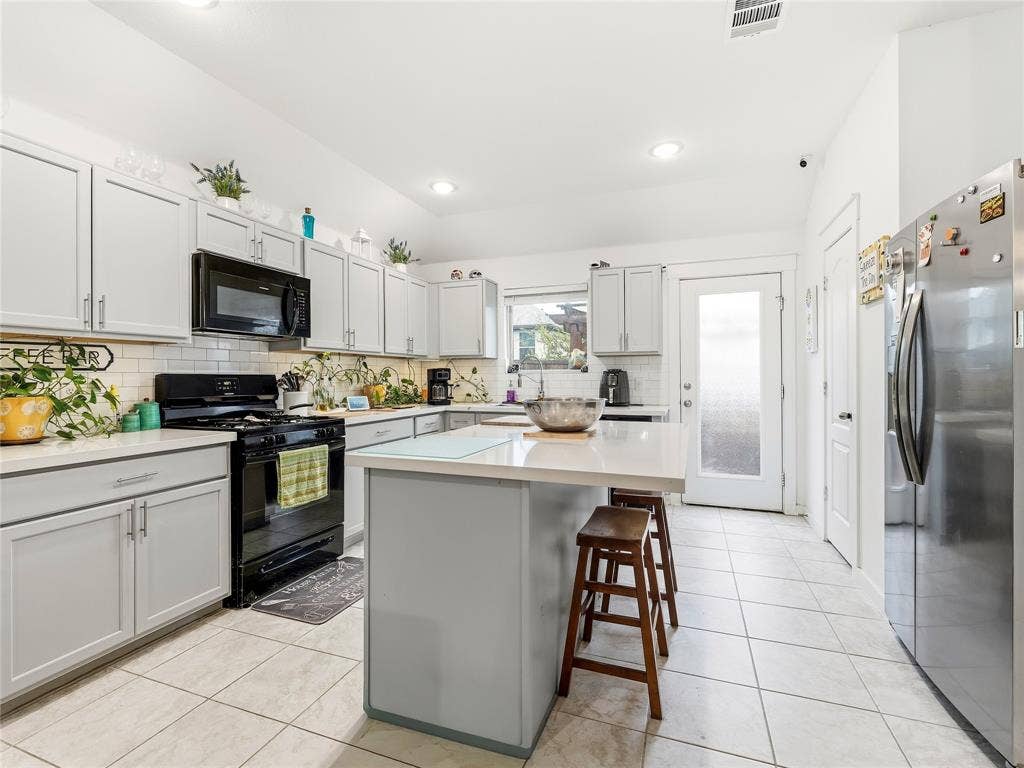 2403 Neff Lane, Forney, TX 75126 2403 Neff Lane, Forney, TX 75126