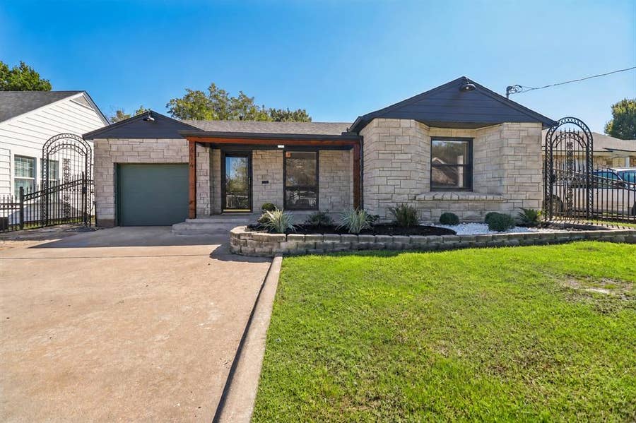 Property photo for 614 Marshalldell Avenue, Dallas, TX