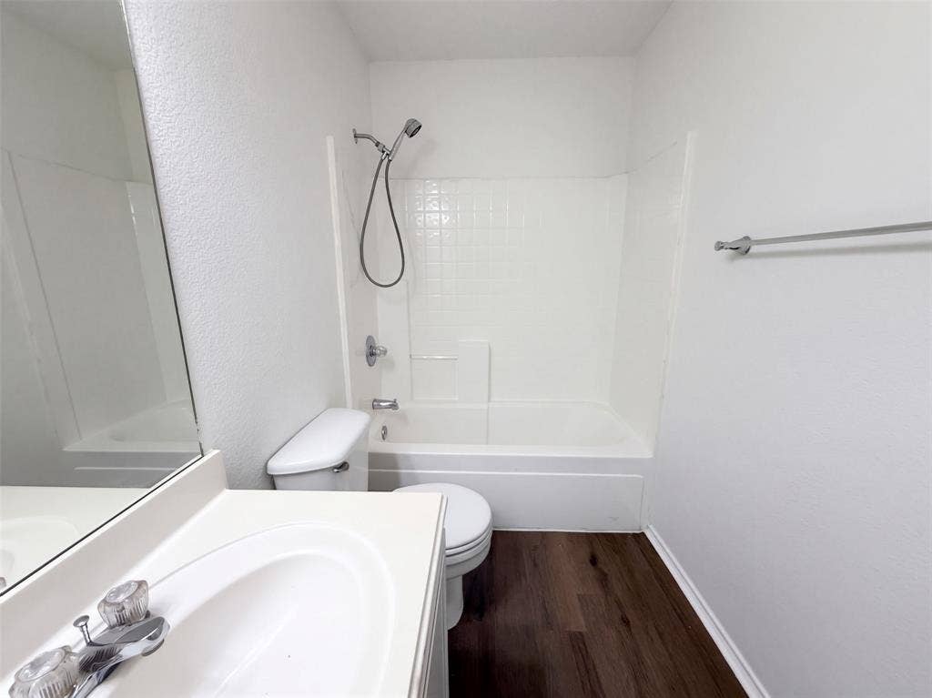 1033 Olivewood Lane, Fort Worth, TX 76140 1033 Olivewood Lane, Fort Worth, TX 76140