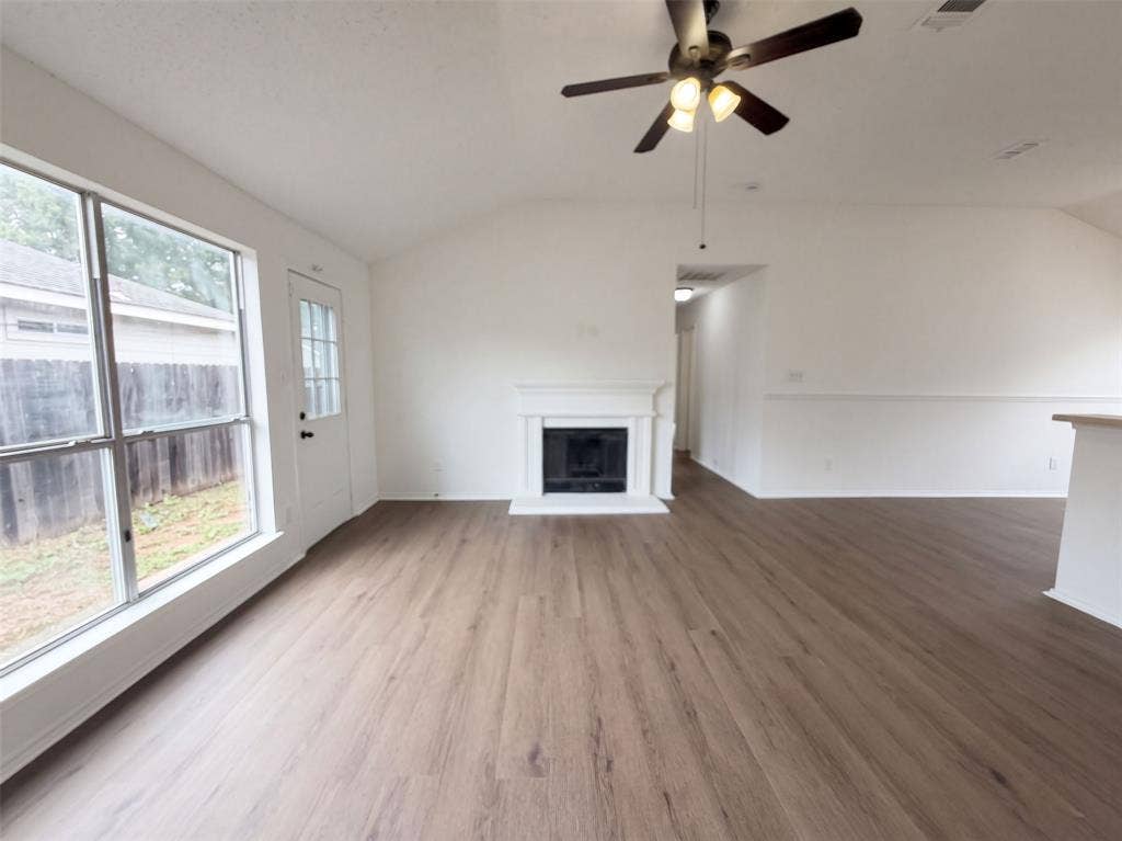 1033 Olivewood Lane, Fort Worth, TX 76140 1033 Olivewood Lane, Fort Worth, TX 76140