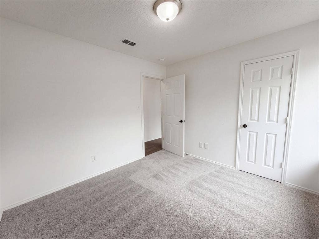 1033 Olivewood Lane, Fort Worth, TX 76140 1033 Olivewood Lane, Fort Worth, TX 76140