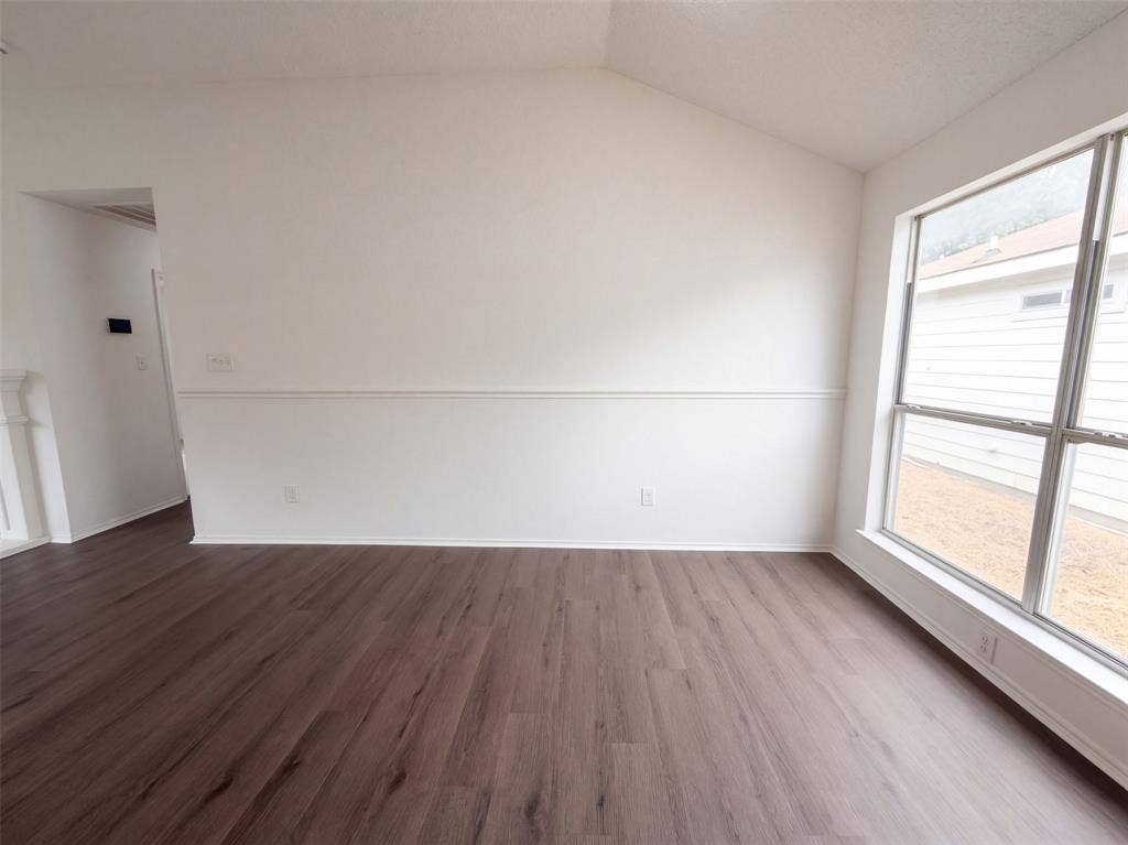 1033 Olivewood Lane, Fort Worth, TX 76140 1033 Olivewood Lane, Fort Worth, TX 76140