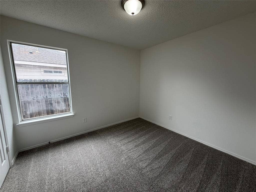 1033 Olivewood Lane, Fort Worth, TX 76140 1033 Olivewood Lane, Fort Worth, TX 76140