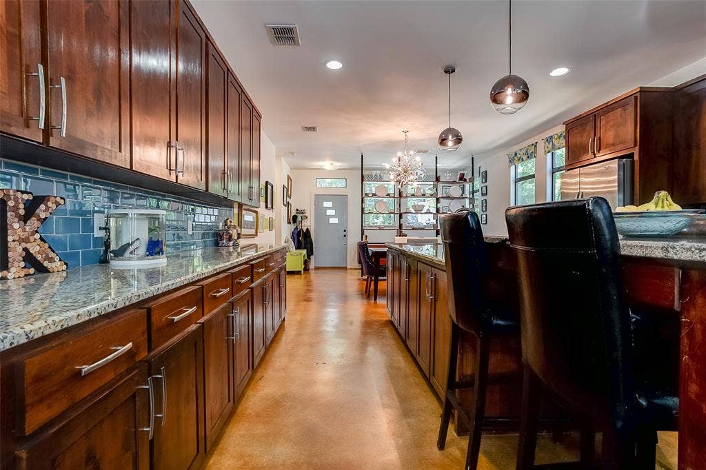 3912 Linden Avenue, Fort Worth, TX 76107 3912 Linden Avenue, Fort Worth, TX 76107