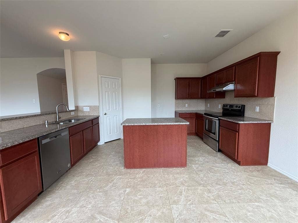 424 Cypress Hill Drive, McKinney, TX 75071 424 Cypress Hill Drive, McKinney, TX 75071