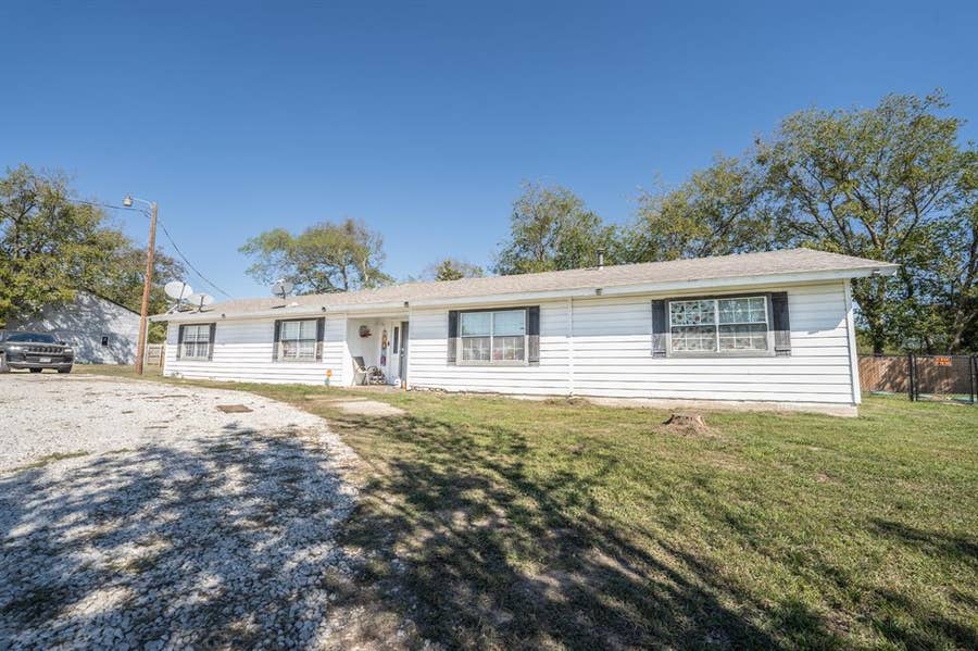 Property photo for 13094 Texas Highway 19 N, Sulphur Springs, TX