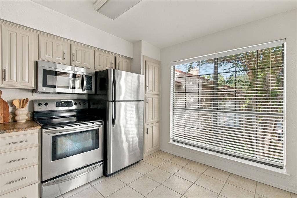 5200 Martel Avenue, #25C, Dallas, TX 75206