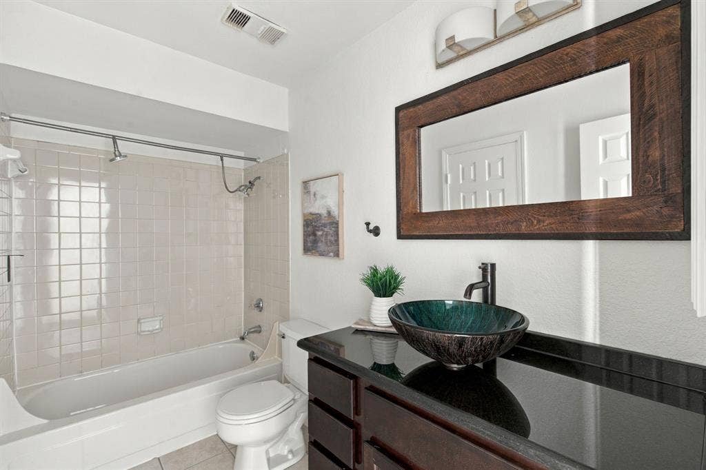 5200 Martel Avenue, #25C, Dallas, TX 75206