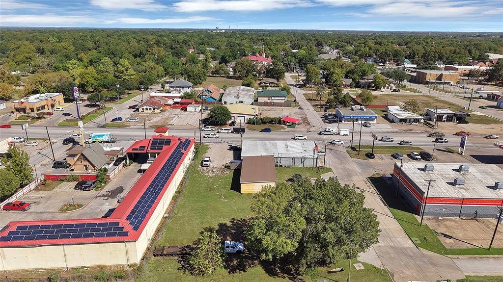 501 W Moore Avenue, Terrell, TX 75160 501 W Moore Avenue, Terrell, TX 75160