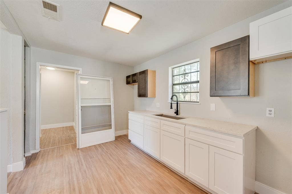 3508 Hatcher Street, Fort Worth, TX 76119