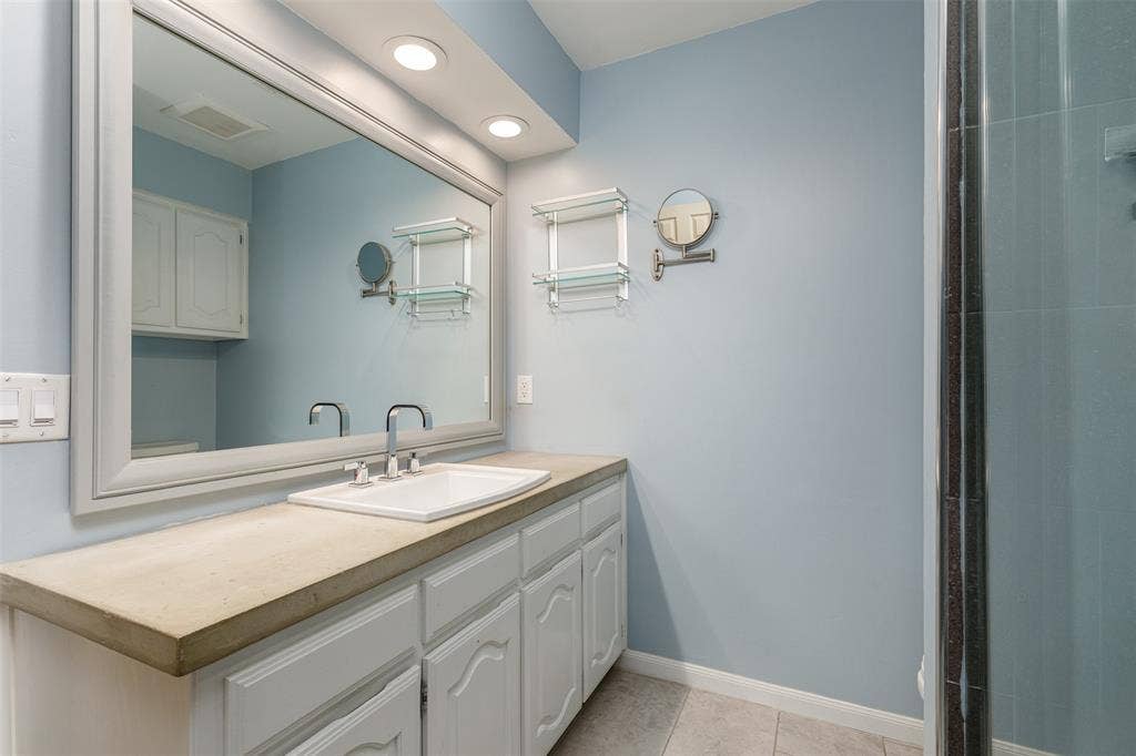 2153 Los Rios Boulevard, Plano, TX 75074 2153 Los Rios Boulevard, Plano, TX 75074