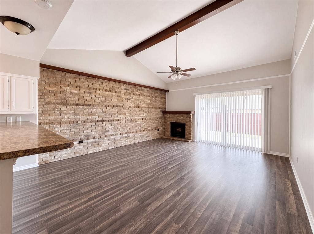 1800 Camelot Cove, Plano, TX 75074 1800 Camelot Cove, Plano, TX 75074