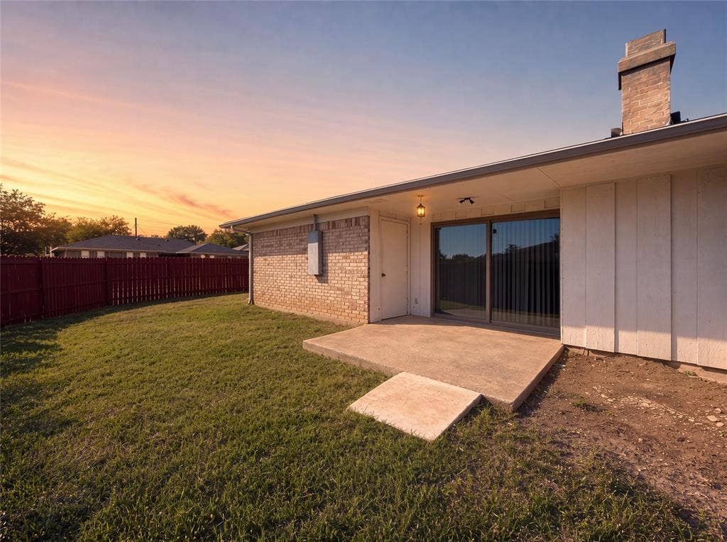 1800 Camelot Cove, Plano, TX 75074 1800 Camelot Cove, Plano, TX 75074