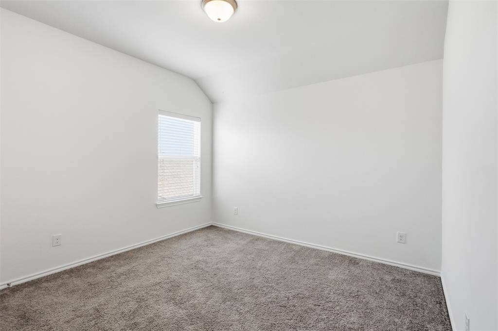 1978 Sunnybrook Drive, Heartland, TX 75126 Bedroom 2 upstairs