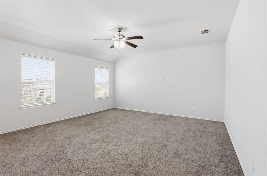 1978 Sunnybrook Drive, Heartland, TX 75126 Large flex room upstairs that can be used as a 2nd living area, game room, etc.