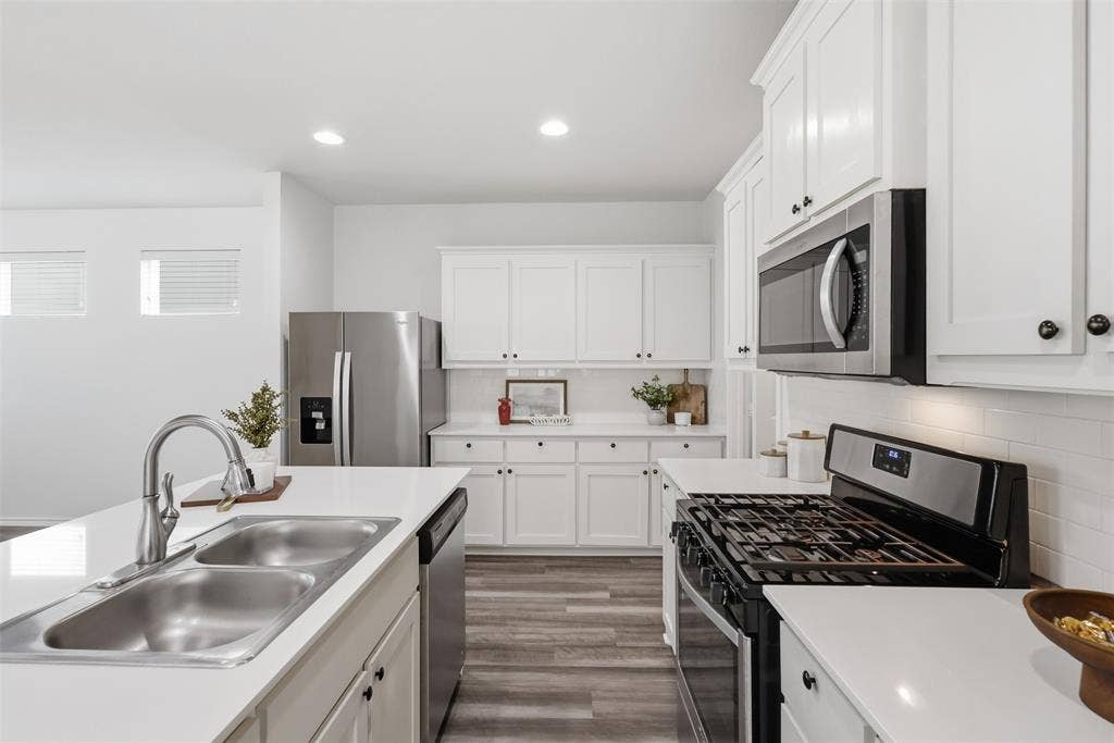 1978 Sunnybrook Drive, Heartland, TX 75126 1978 Sunnybrook Drive, Heartland, TX 75126