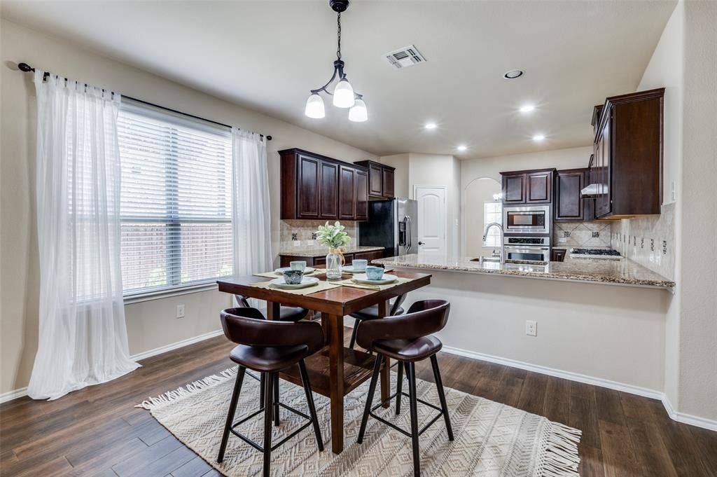 200 Mount Olive Avenue, McKinney, TX 75072 200 Mount Olive Avenue, McKinney, TX 75072