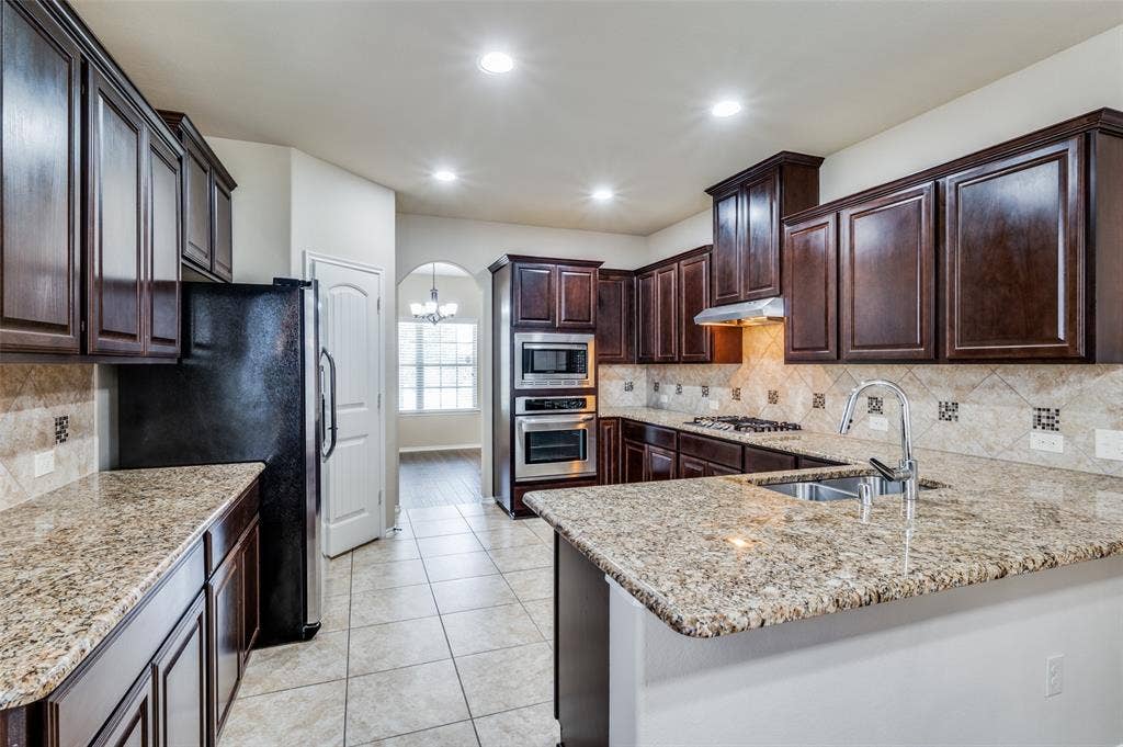 200 Mount Olive Avenue, McKinney, TX 75072 200 Mount Olive Avenue, McKinney, TX 75072