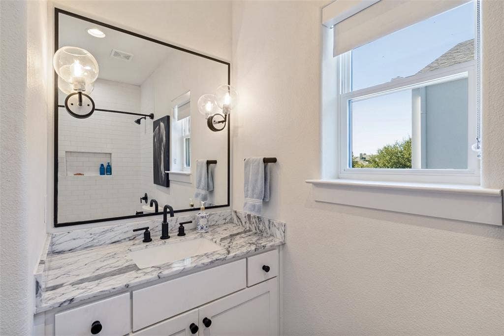 5613 Ellsworth Avenue, Dallas, TX 75206 5613 Ellsworth Avenue, Dallas, TX 75206