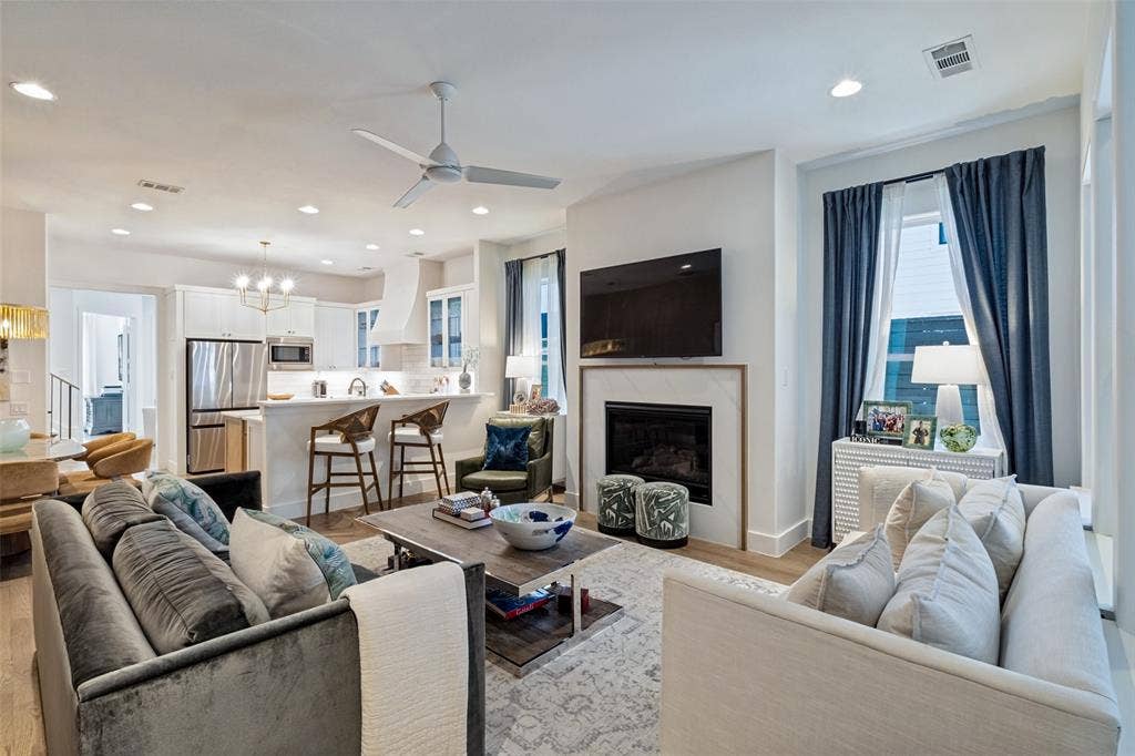 5613 Ellsworth Avenue, Dallas, TX 75206 5613 Ellsworth Avenue, Dallas, TX 75206