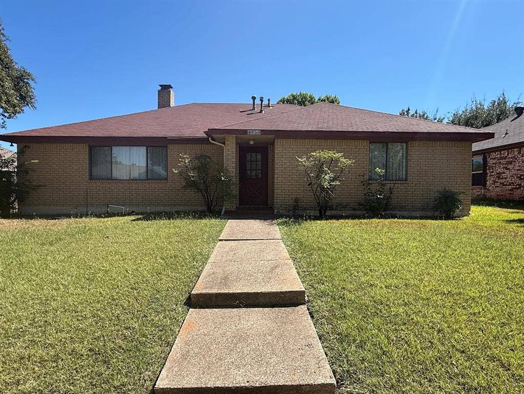3502 Lilac Lane, Rowlett, TX 75089
