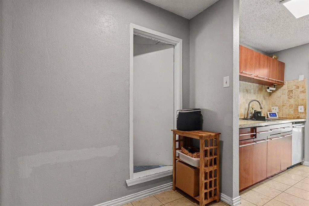 1633 Windsor Drive, Mesquite, TX 75149