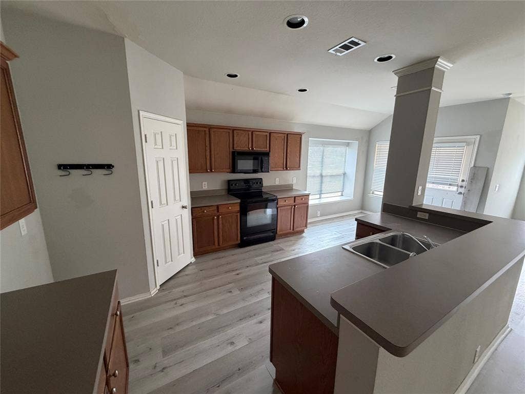 912 Tabasco Trail, Arlington, TX 76002 912 Tabasco Trail, Arlington, TX 76002