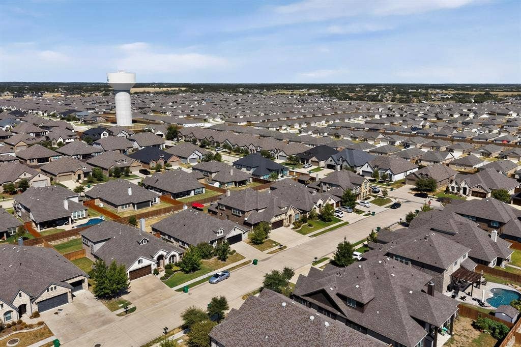 1804 Chadwick Lane, Forney, TX 75126