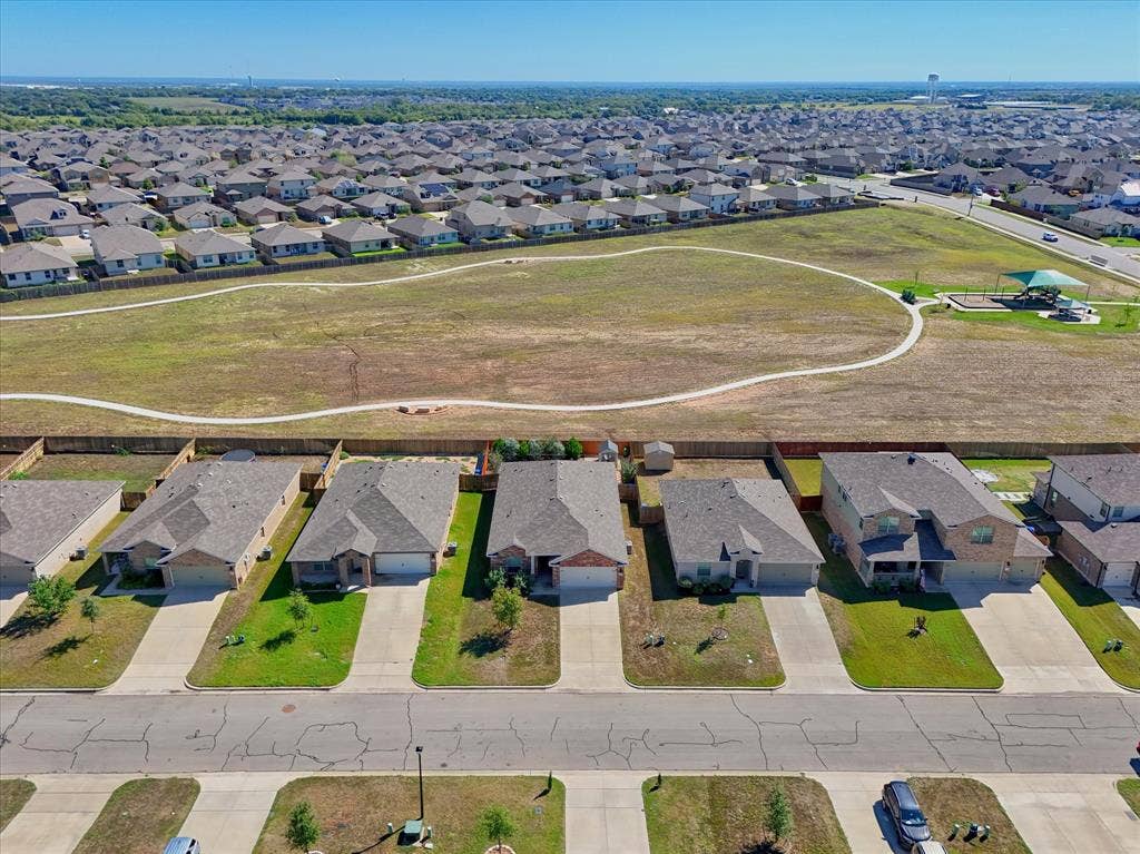 2912 Brosnan Road, Waco, TX 76655 2912 Brosnan Road, Waco, TX 76655