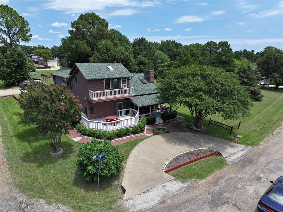 Property photo for 424 Lagoon Drive, Gun Barrel City, TX