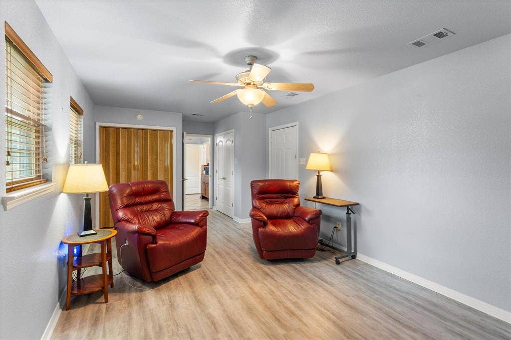 424 Lagoon Drive, Gun Barrel City, TX 75156 424 Lagoon Drive, Gun Barrel City, TX 75156