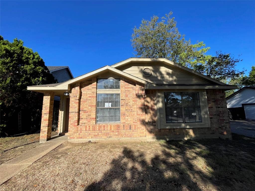 10404 Cork Oak Circle, Dallas, TX 75227 10404 Cork Oak Circle, Dallas, TX 75227