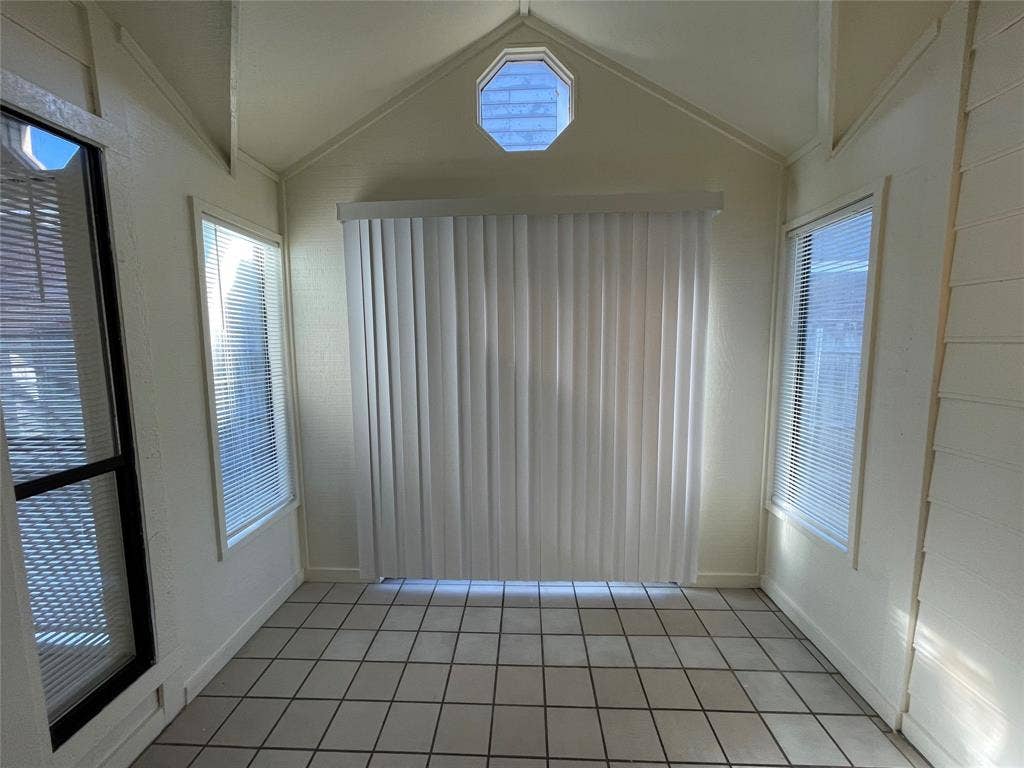 10404 Cork Oak Circle, Dallas, TX 75227 10404 Cork Oak Circle, Dallas, TX 75227