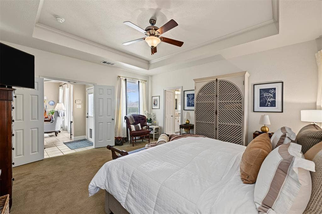 8955 Leslie Court, Benbrook, TX 76126 8955 Leslie Court, Benbrook, TX 76126