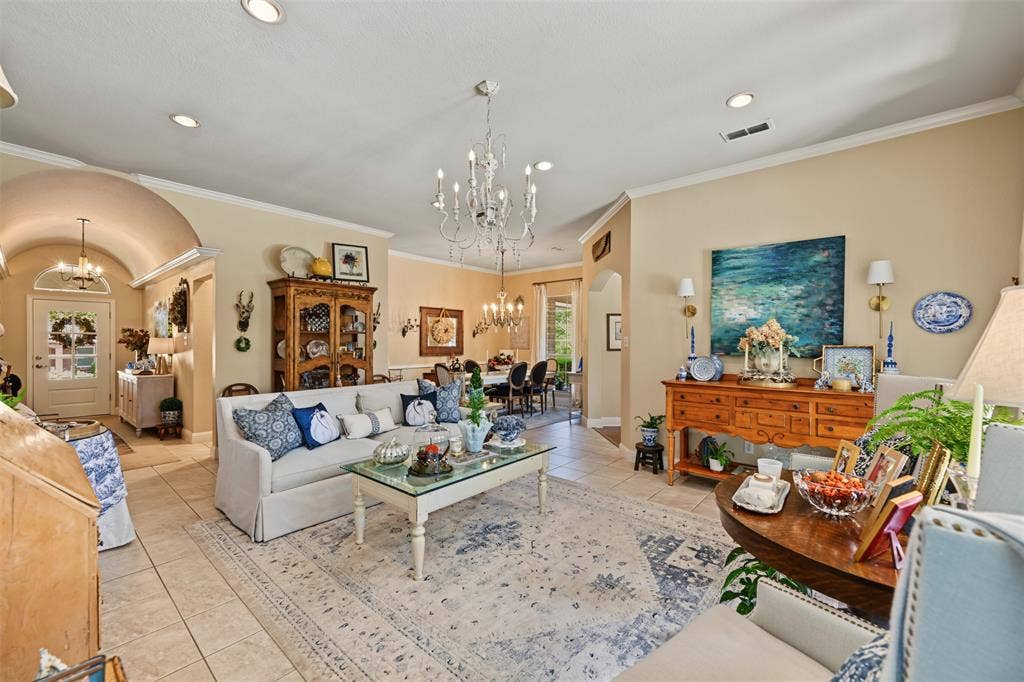 8955 Leslie Court, Benbrook, TX 76126 8955 Leslie Court, Benbrook, TX 76126