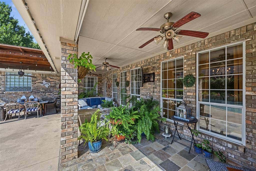 8955 Leslie Court, Benbrook, TX 76126 8955 Leslie Court, Benbrook, TX 76126