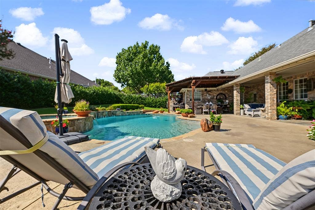 8955 Leslie Court, Benbrook, TX 76126 8955 Leslie Court, Benbrook, TX 76126