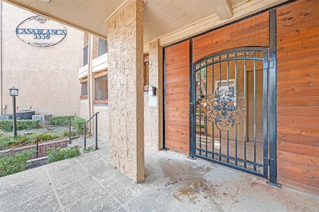 5550 Spring Valley Road, #C21, Dallas, TX 75254 Secure building entry