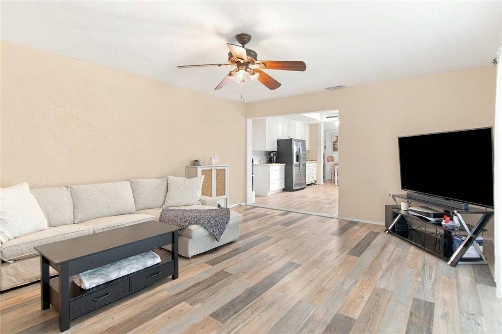 3902 Brookgate Court, Arlington, TX 76016