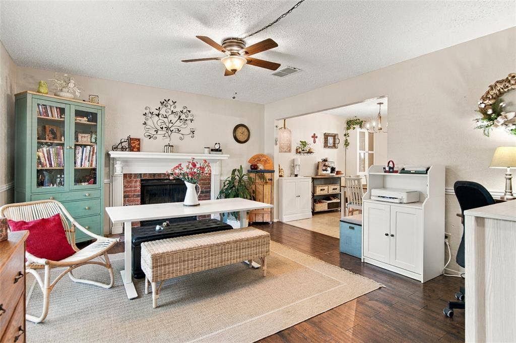 3902 Brookgate Court, Arlington, TX 76016