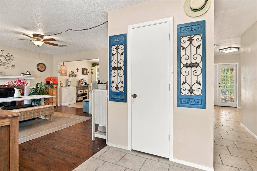 3902 Brookgate Court, Arlington, TX 76016