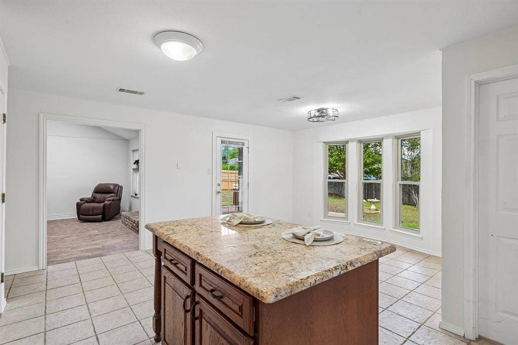 4609 Lester Drive, Arlington, TX 76016 4609 Lester Drive, Arlington, TX 76016