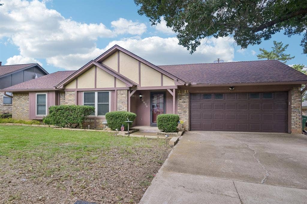 4609 Lester Drive, Arlington, TX 76016 4609 Lester Drive, Arlington, TX 76016