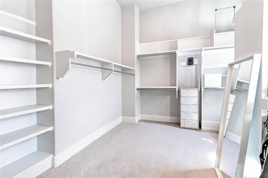 720 Wooster Lane, Plano, TX 75074 primary closet