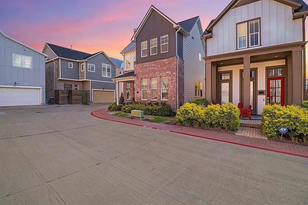 720 Wooster Lane, Plano, TX 75074 720 Wooster Lane, Plano, TX 75074