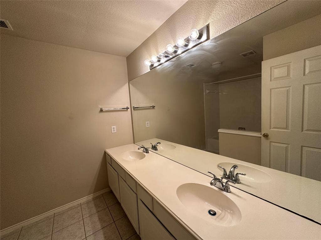 11354 Still Hollow Drive, Frisco, TX 75035 11354 Still Hollow Drive, Frisco, TX 75035