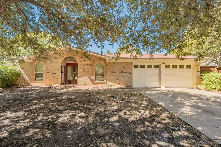 Property photo for 5216 Wentworth Street, Fort Worth, TX