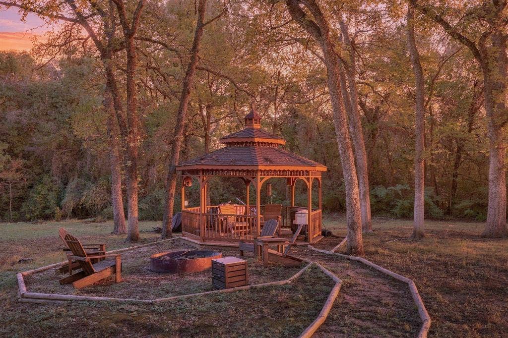 2119 N Fielder Road, Arlington, TX 76012